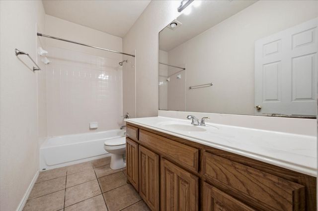 7408 Rolling Hills Drive, Benbrook, TX 76126