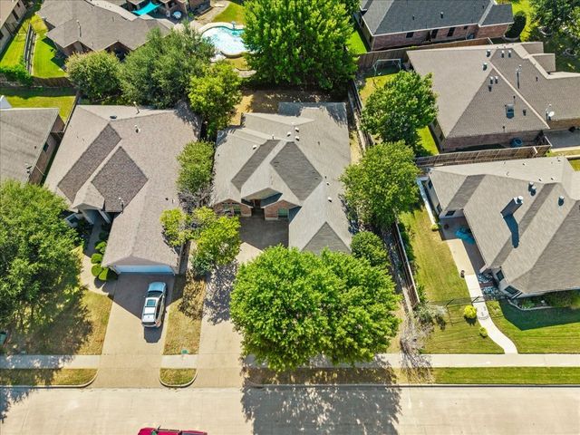 7408 Rolling Hills Drive, Benbrook, TX 76126