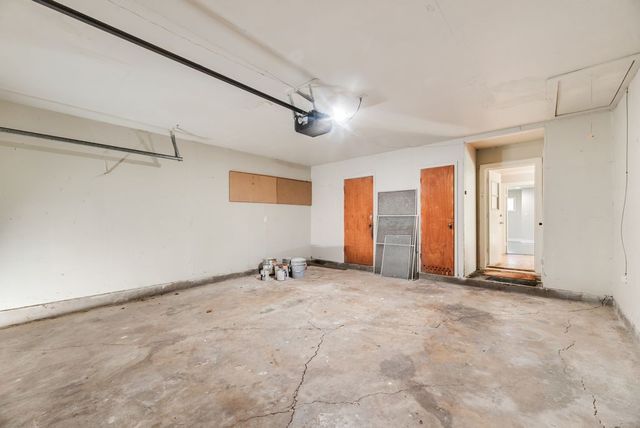 500 Kirven Avenue, Waxahachie, TX 75165