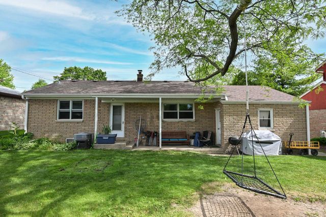 1715 Monroe AVENUE, South Milwaukee, WI 53172