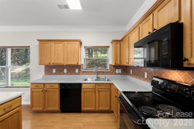 12427 Oakton Hunt Drive, Charlotte, NC 28262