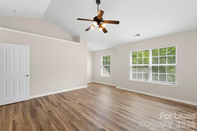 12427 Oakton Hunt Drive, Charlotte, NC 28262