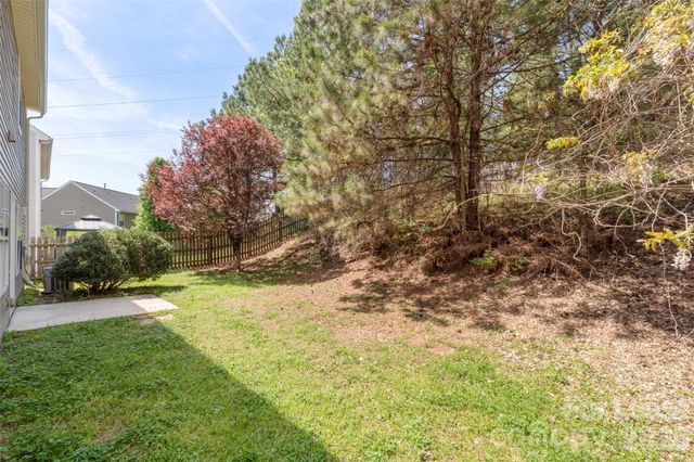 12427 Oakton Hunt Drive, Charlotte, NC 28262