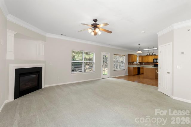 12427 Oakton Hunt Drive, Charlotte, NC 28262