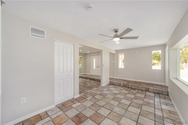 34 Garden Mall Court, Inglis, FL 34449