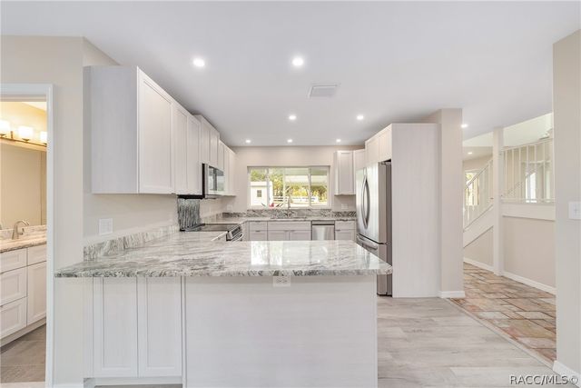 34 Garden Mall Court, Inglis, FL 34449