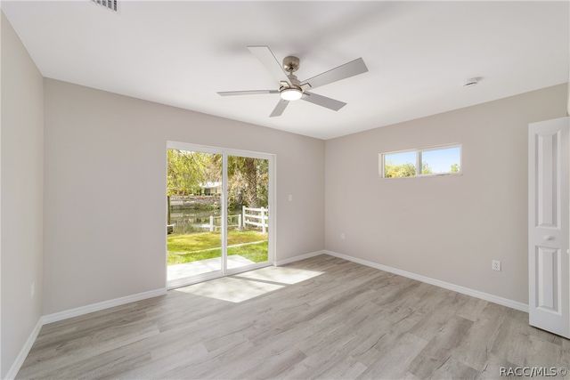 34 Garden Mall Court, Inglis, FL 34449