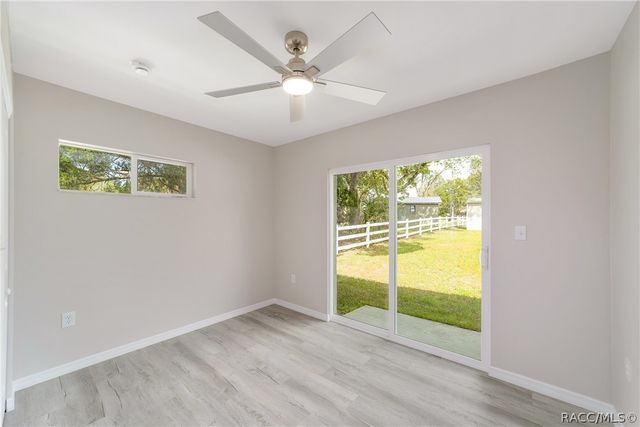 34 Garden Mall Court, Inglis, FL 34449