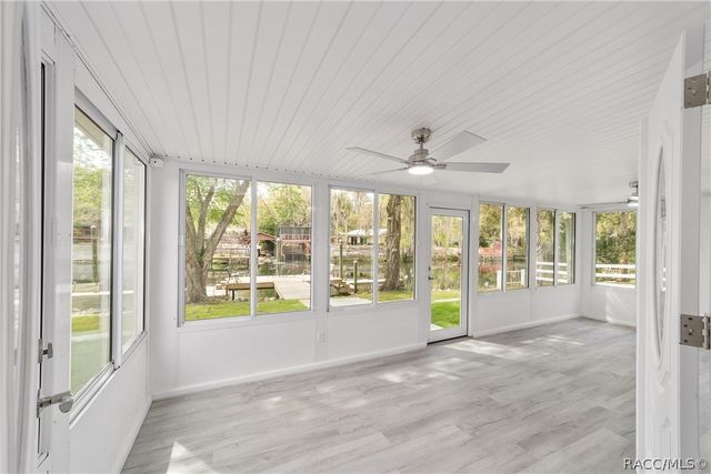 34 Garden Mall Court, Inglis, FL 34449