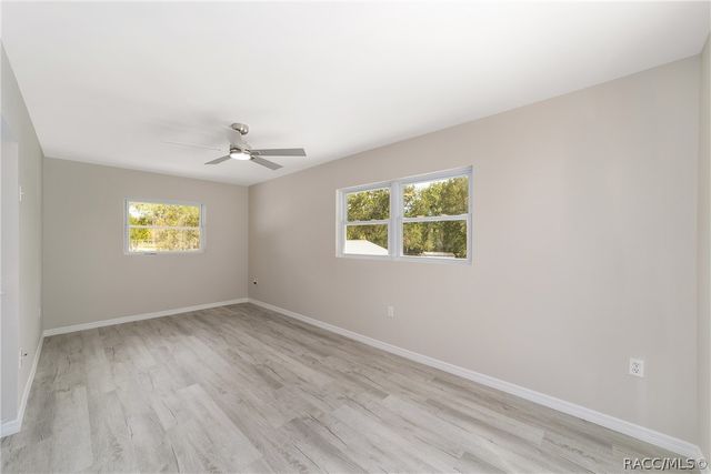 34 Garden Mall Court, Inglis, FL 34449