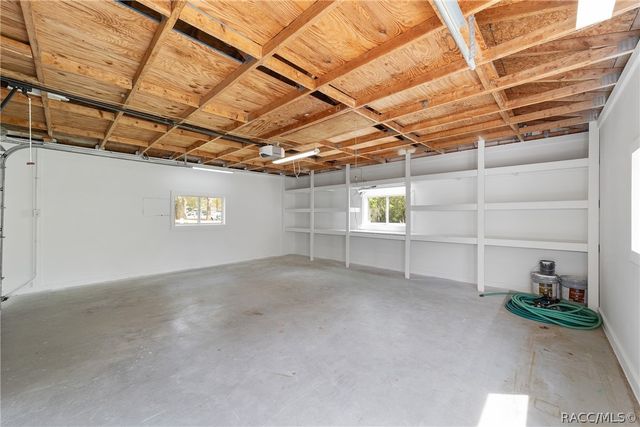 34 Garden Mall Court, Inglis, FL 34449