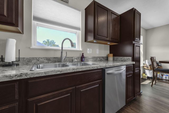 249 Mannaseh Drive W, Granville, OH 43023