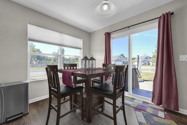 249 Mannaseh Drive W, Granville, OH 43023