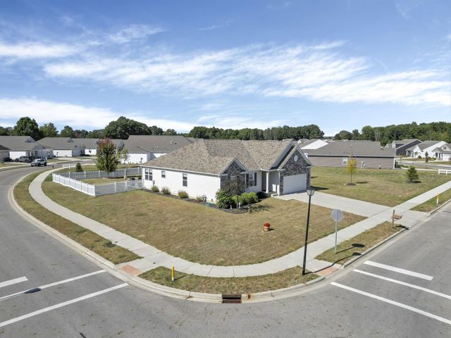 249 Mannaseh Drive W, Granville, OH 43023