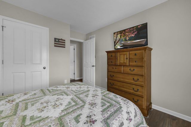 249 Mannaseh Drive W, Granville, OH 43023