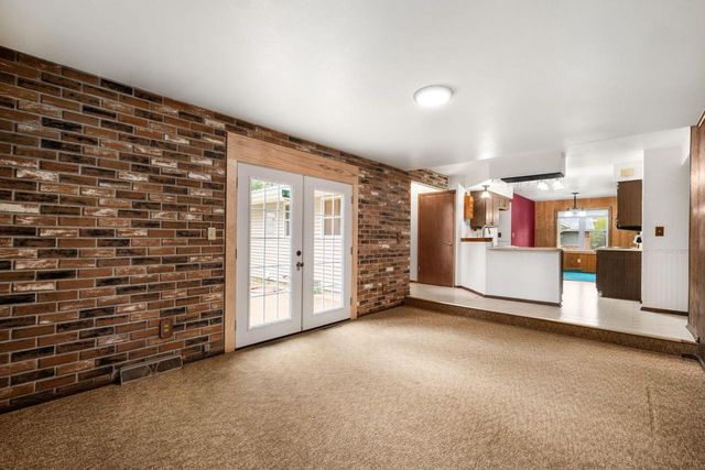 3013 El Camino DRIVE, Cedarburg, WI 53012