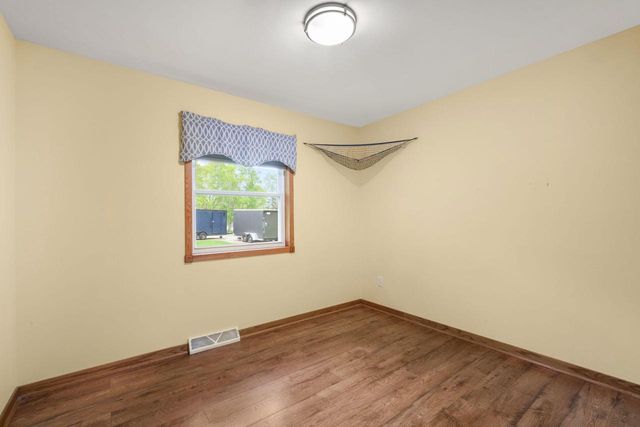 3013 El Camino DRIVE, Cedarburg, WI 53012