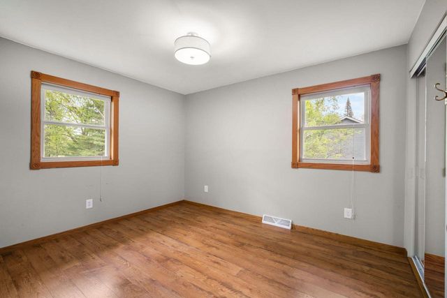 3013 El Camino DRIVE, Cedarburg, WI 53012