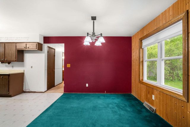 3013 El Camino DRIVE, Cedarburg, WI 53012