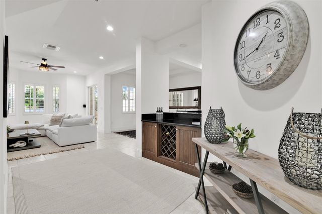 206 Mariner Court, North Palm Beach, FL 33408