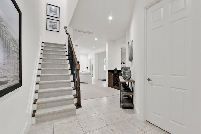 206 Mariner Court, North Palm Beach, FL 33408