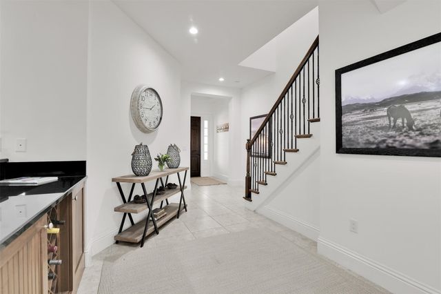 206 Mariner Court, North Palm Beach, FL 33408