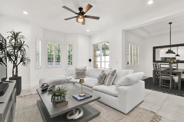 206 Mariner Court, North Palm Beach, FL 33408