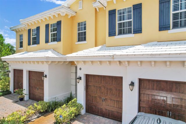 206 Mariner Court, North Palm Beach, FL 33408