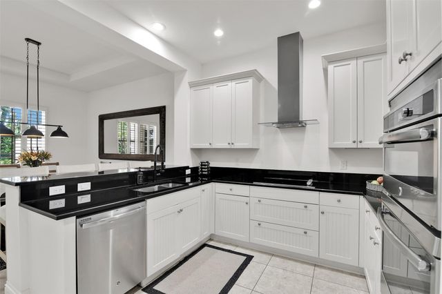 206 Mariner Court, North Palm Beach, FL 33408