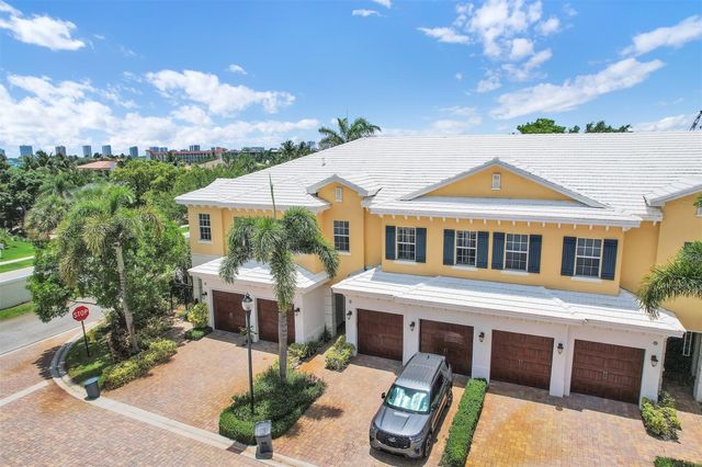 206 Mariner Court, North Palm Beach, FL 33408