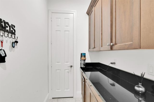 206 Mariner Court, North Palm Beach, FL 33408