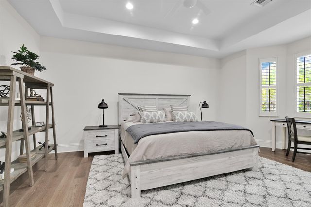 206 Mariner Court, North Palm Beach, FL 33408