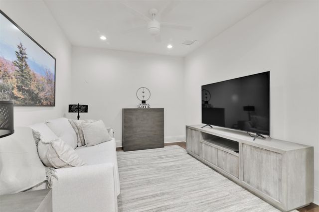 206 Mariner Court, North Palm Beach, FL 33408