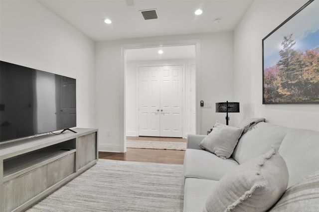 206 Mariner Court, North Palm Beach, FL 33408