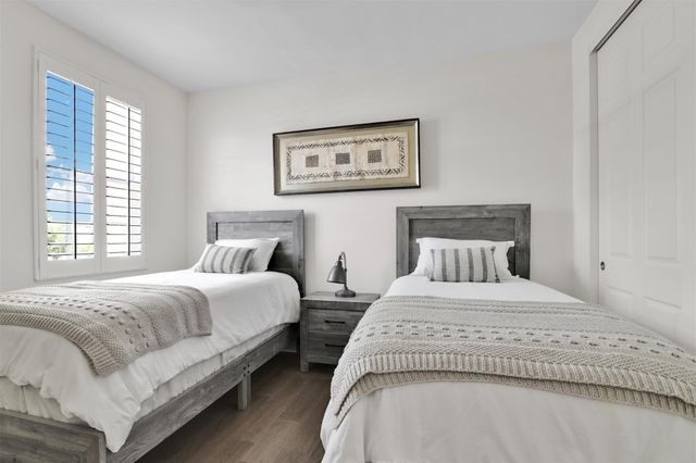 206 Mariner Court, North Palm Beach, FL 33408