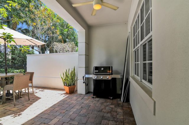206 Mariner Court, North Palm Beach, FL 33408