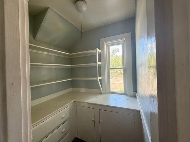 109 Nightingale 1, Quincy, MA 02169