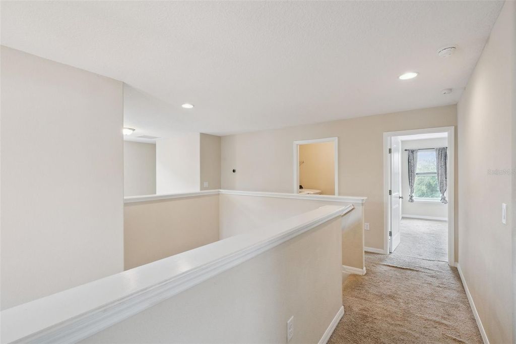 Image 20 of property listing at 2230 J LAWSON BOULEVARD, Orlando, FL 32824
