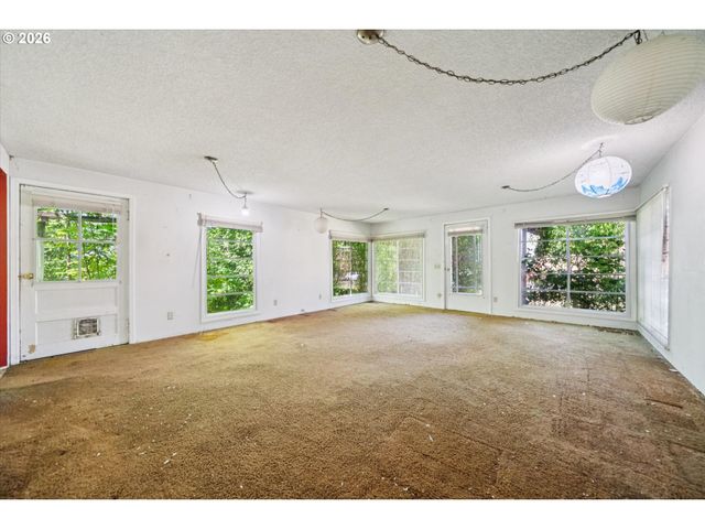 4450 Sw 107TH Ave, Beaverton, OR 97005
