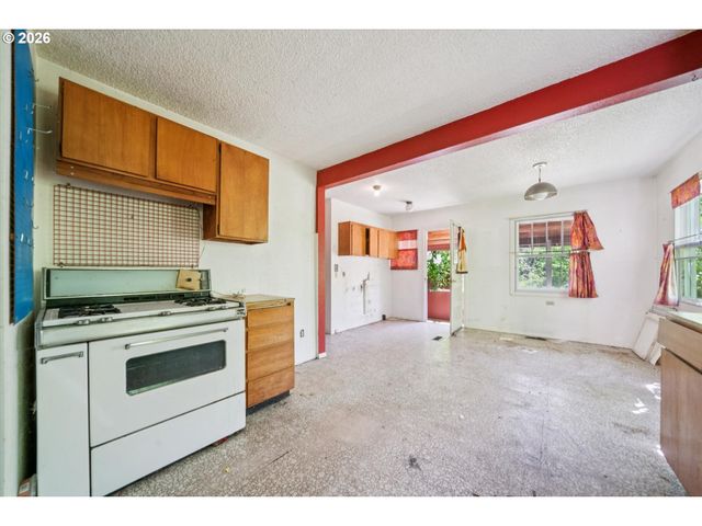 4450 Sw 107TH Ave, Beaverton, OR 97005