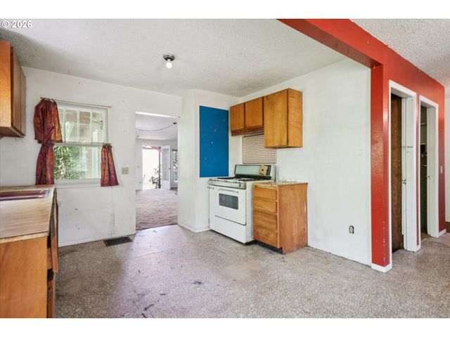 4450 Sw 107TH Ave, Beaverton, OR 97005