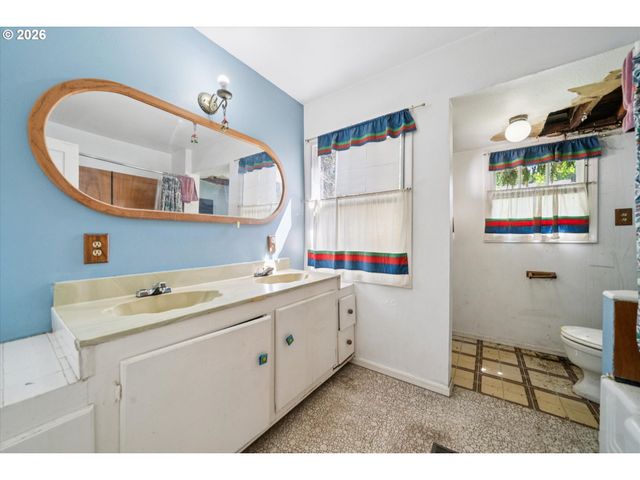 4450 Sw 107TH Ave, Beaverton, OR 97005