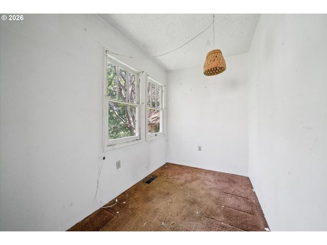 4450 Sw 107TH Ave, Beaverton, OR 97005
