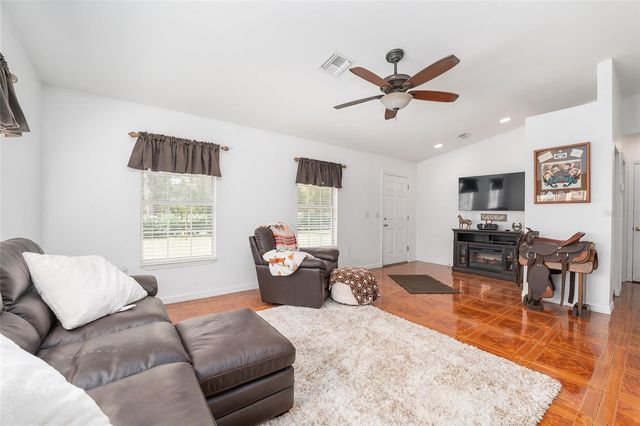 15935 SW COUNTY ROAD 346, Archer, FL 32618