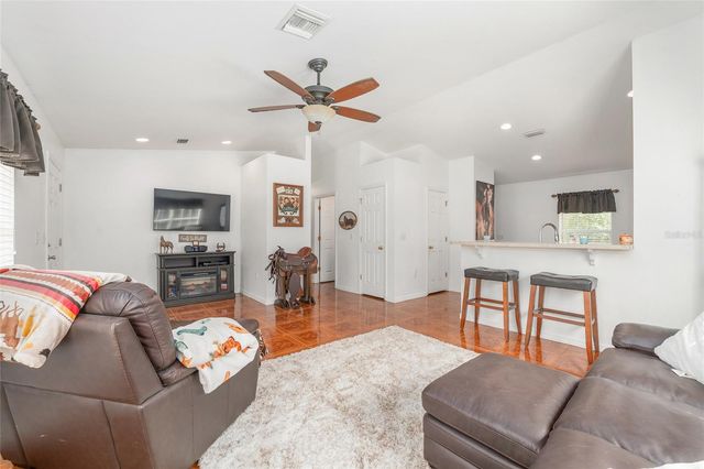 15935 SW COUNTY ROAD 346, Archer, FL 32618