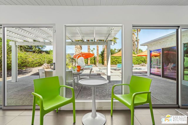 500 E Lindsey Drive, Palm Springs, CA 92262