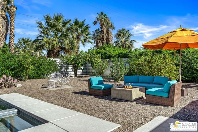 500 E Lindsey Drive, Palm Springs, CA 92262