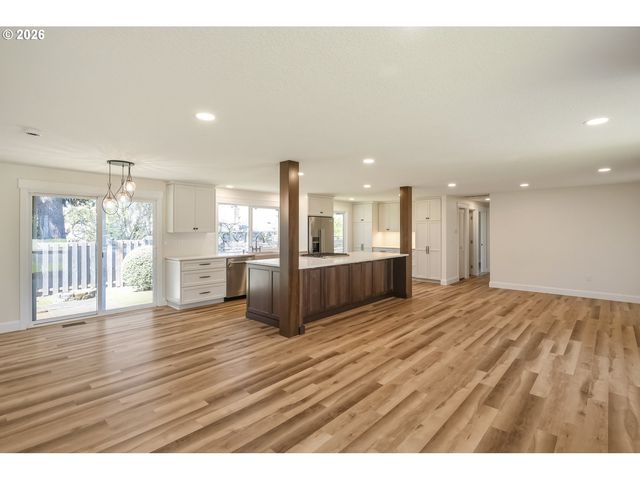 4195 Sw 187TH Ave, Beaverton, OR 97078