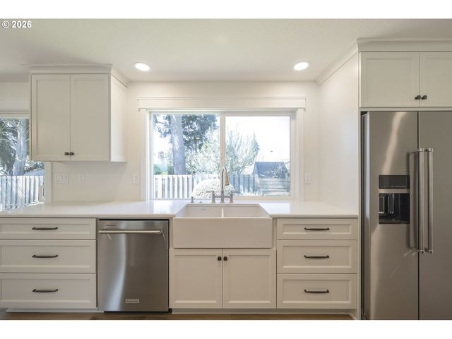 4195 Sw 187TH Ave, Beaverton, OR 97078