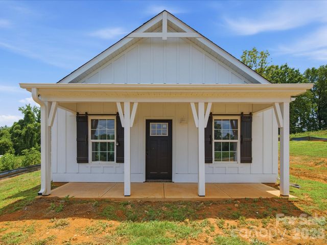 1432 Blackbird Drive, Clover, SC 29710